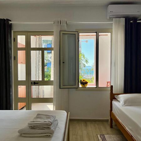 Rei'S Place Vlorë Buitenkant foto