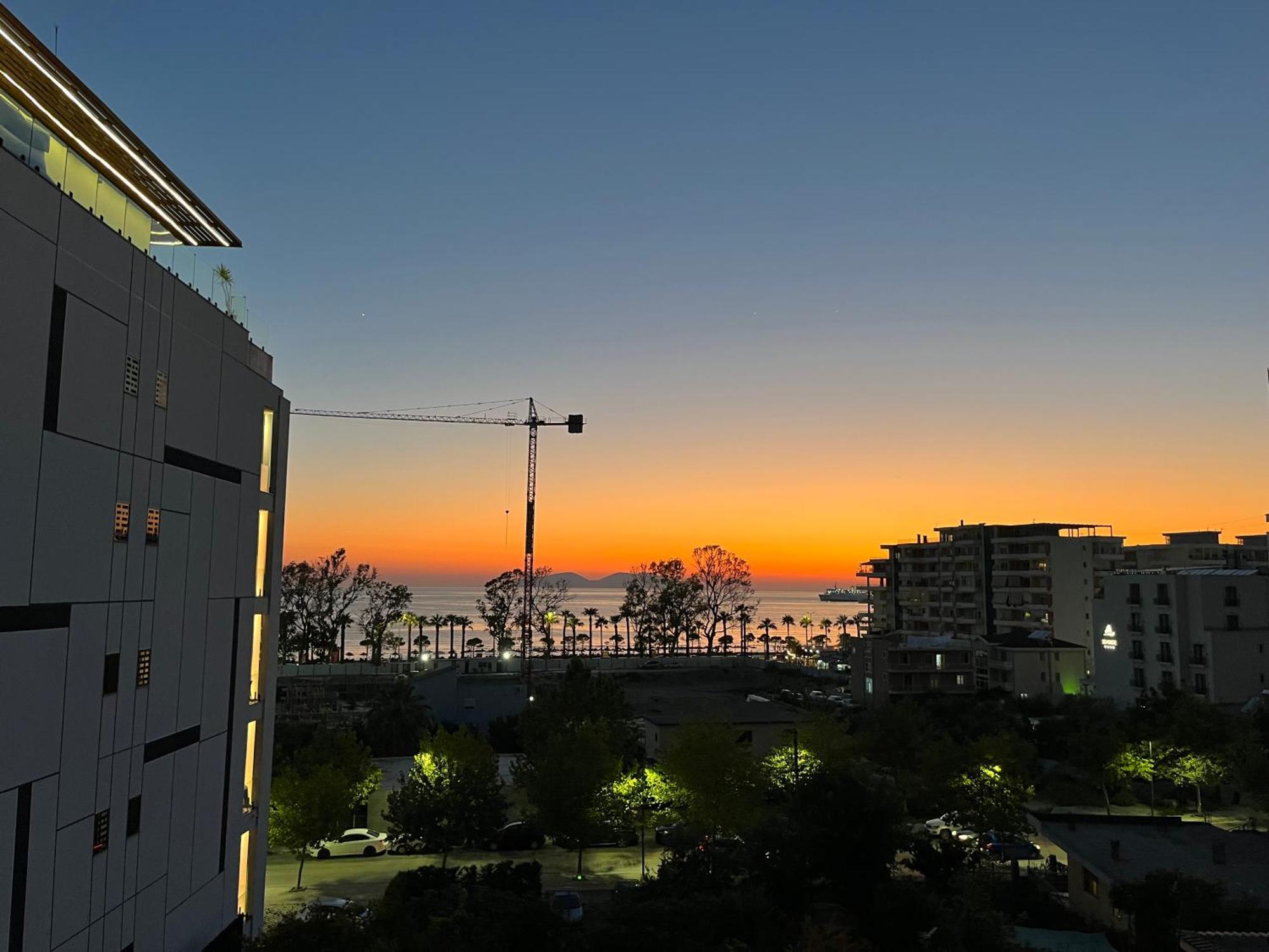Rei'S Place Vlorë Buitenkant foto